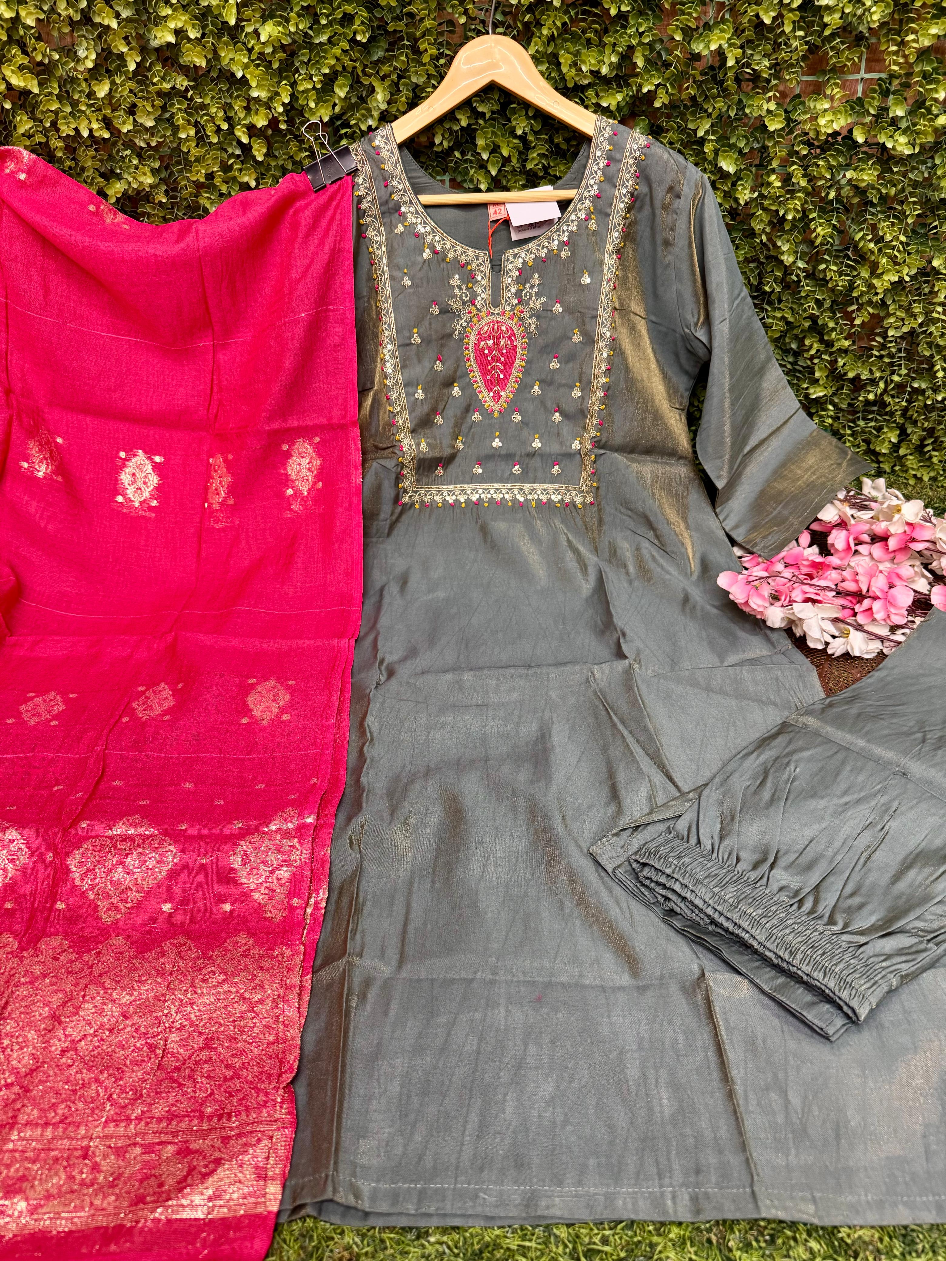 GRAND 3 PIECE SETS